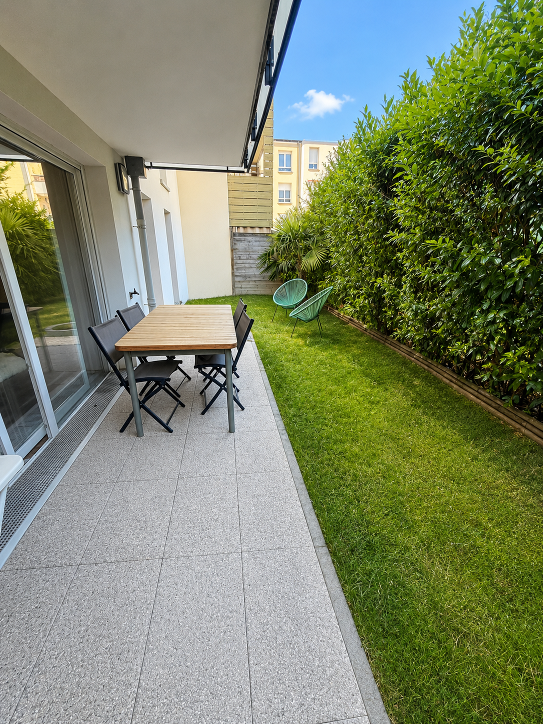TINQUEUX Appartement T3 dans immeuble récent avec jardin et garage